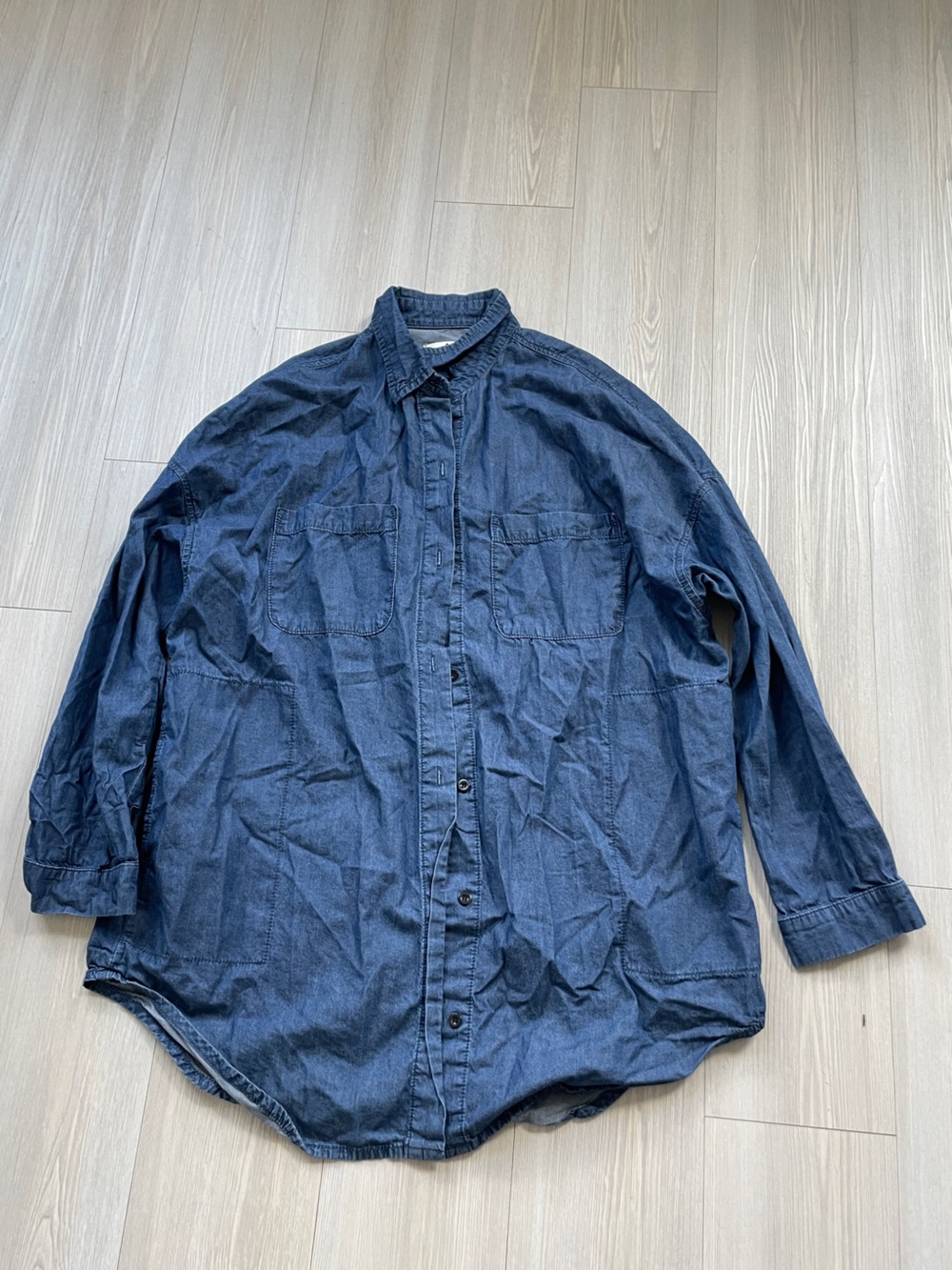 UNIF UO Collab Denim-Style Indigo Shirt Jacket